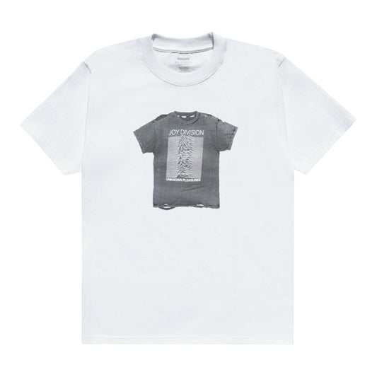 Camiseta Pleasures Joy Division Broken