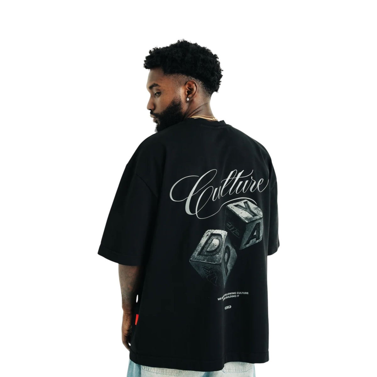 Culture Legacy Camiseta Negra Dados "DYPA"
